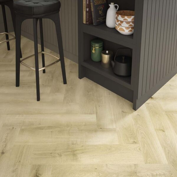 L10051 ClickLux Rydal Natural Oak Herringbone Flooring