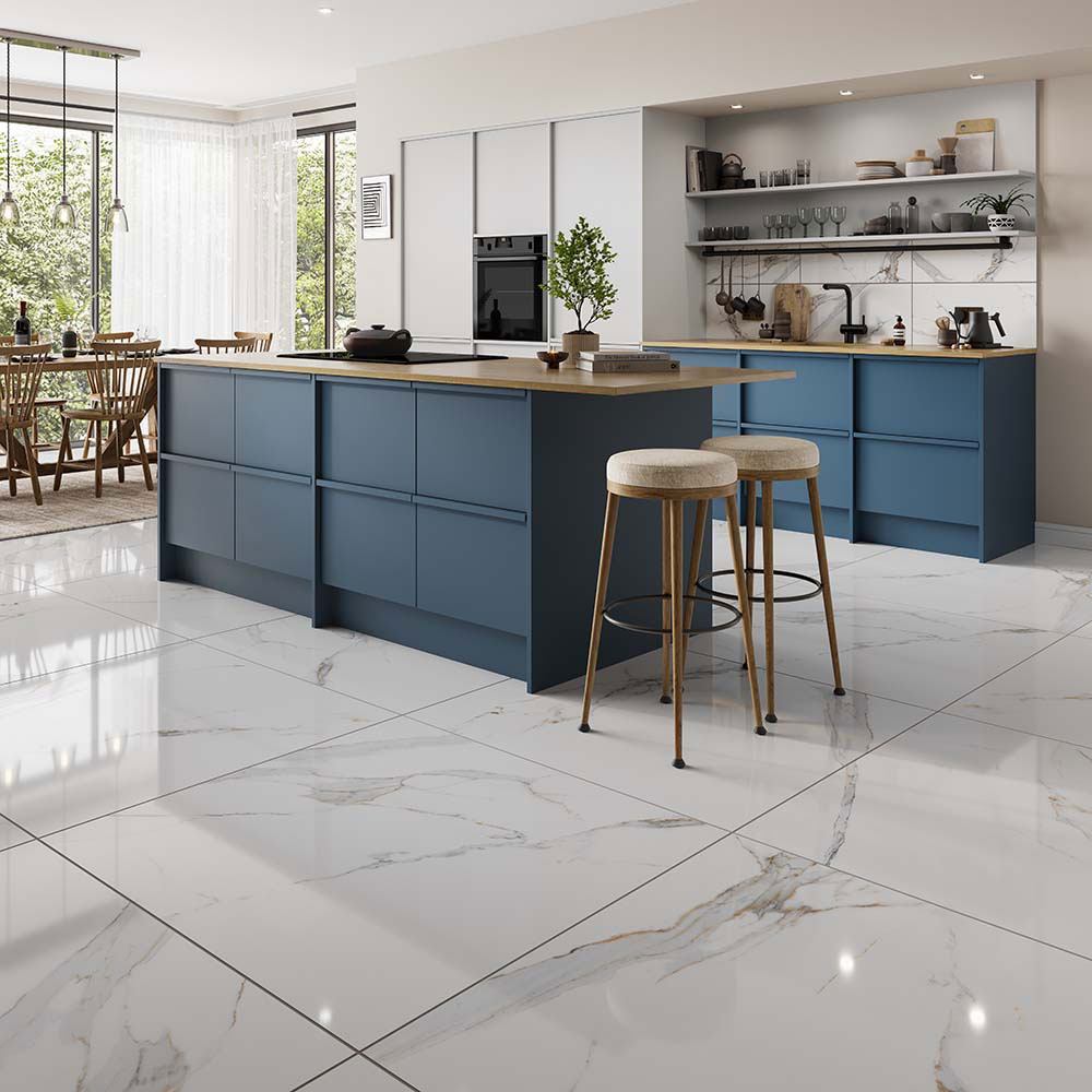 Find the look and feel of natural marble with Hannah
